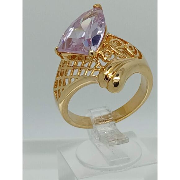 Vintage Gold EP Light Amethyst Sim Diamond 90's Bold CZ Cocktail Ring Size 7 - Picture 2 of 10